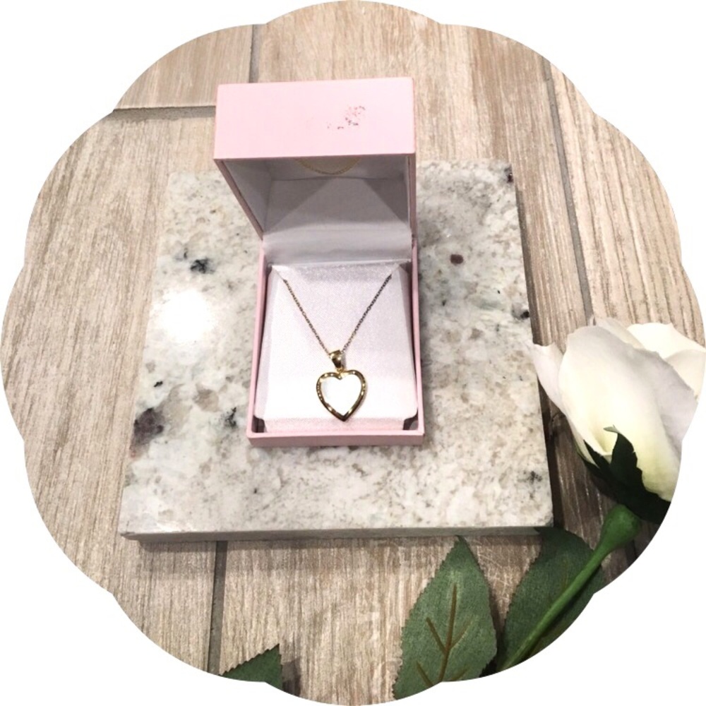Sterling Silver Heart Necklace with Abalone inlay